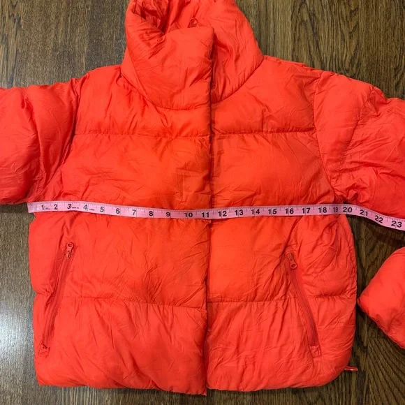 ALO Yoga Gold Rush Puffer Coat size XS Cropped Jacket in Orange Red - Picture 4 of 8